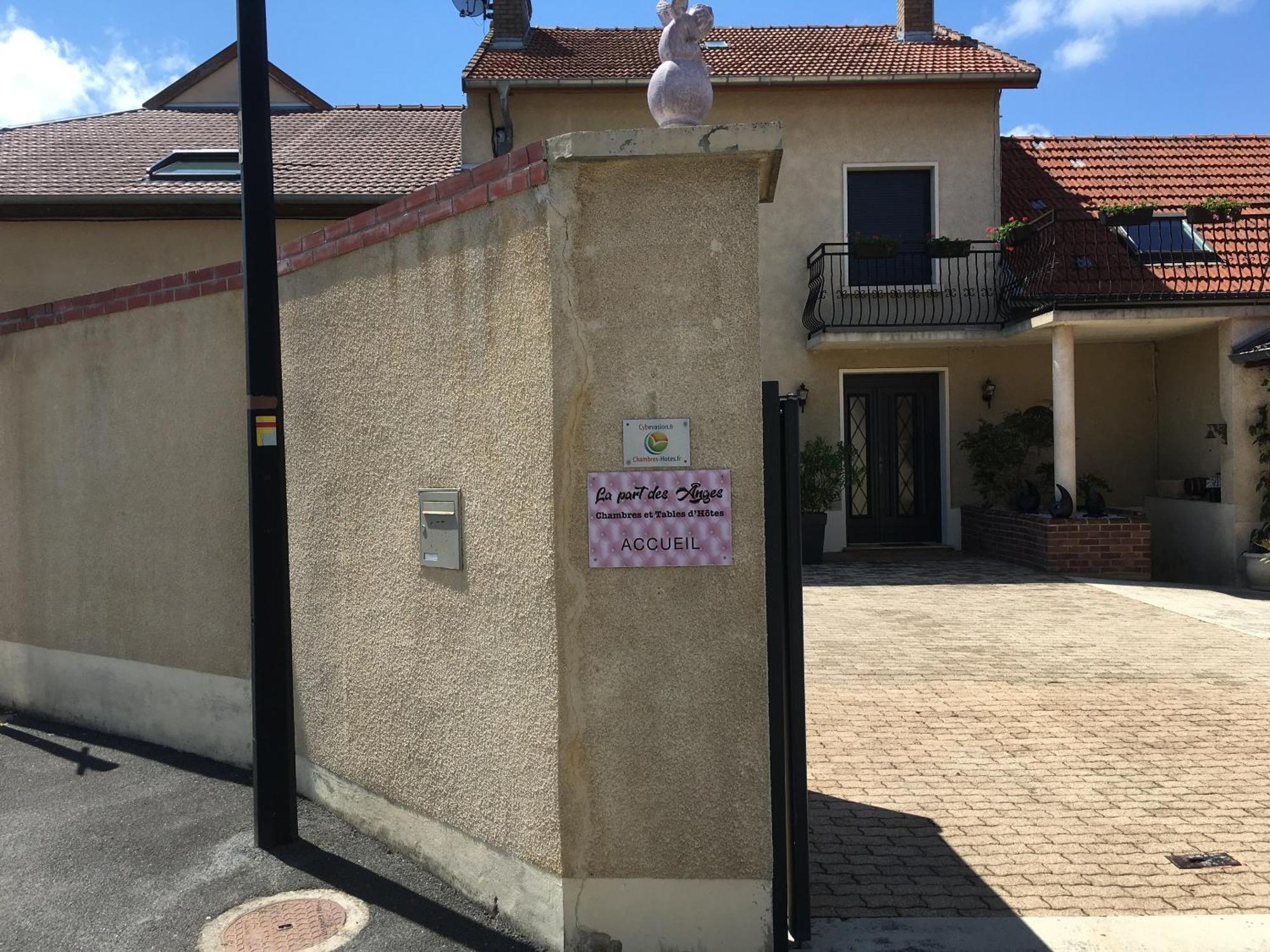 La Part Des Anges Hotel Mardeuil Buitenkant foto